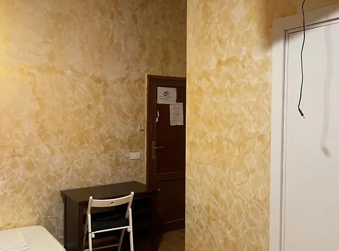 Terminal Guest Houst 2 *